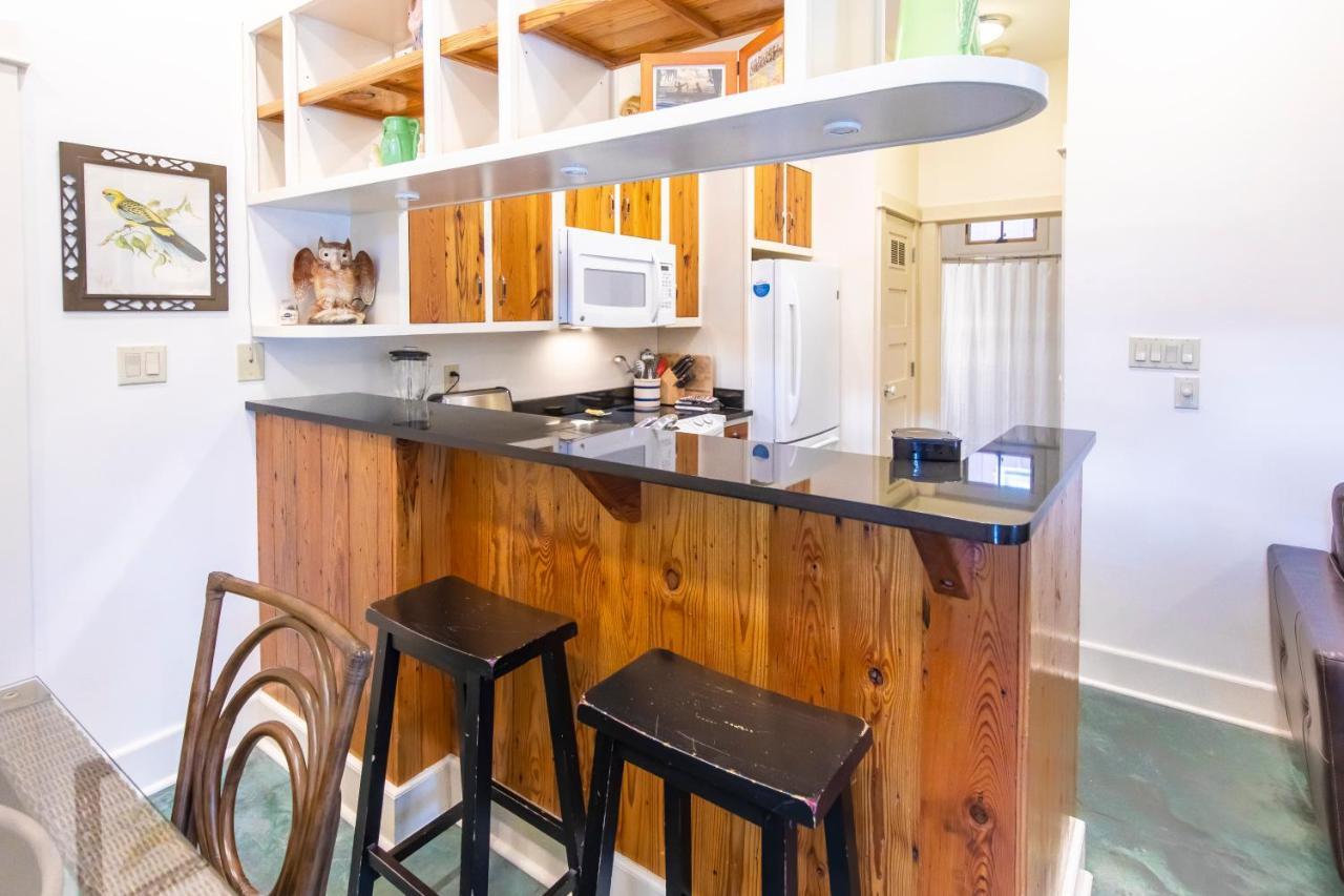 Hibiscus Coffee & Guesthouse Ґрейтон-Біч Екстер'єр фото